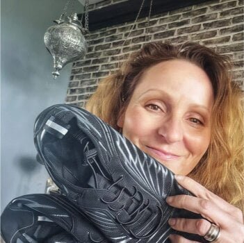 JayShoes Barefoot Shoes user Heather L.